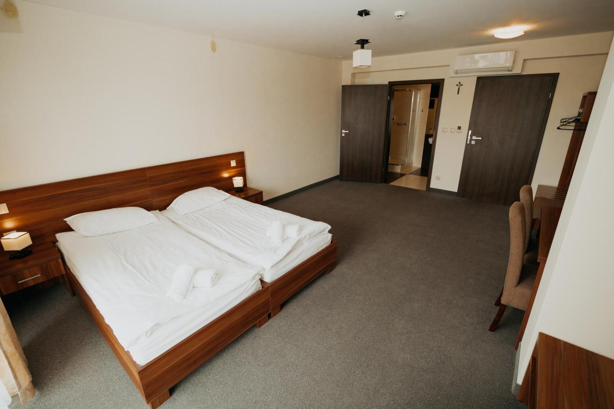 Noclegi - Apartamenty Zolynianka Exterior foto