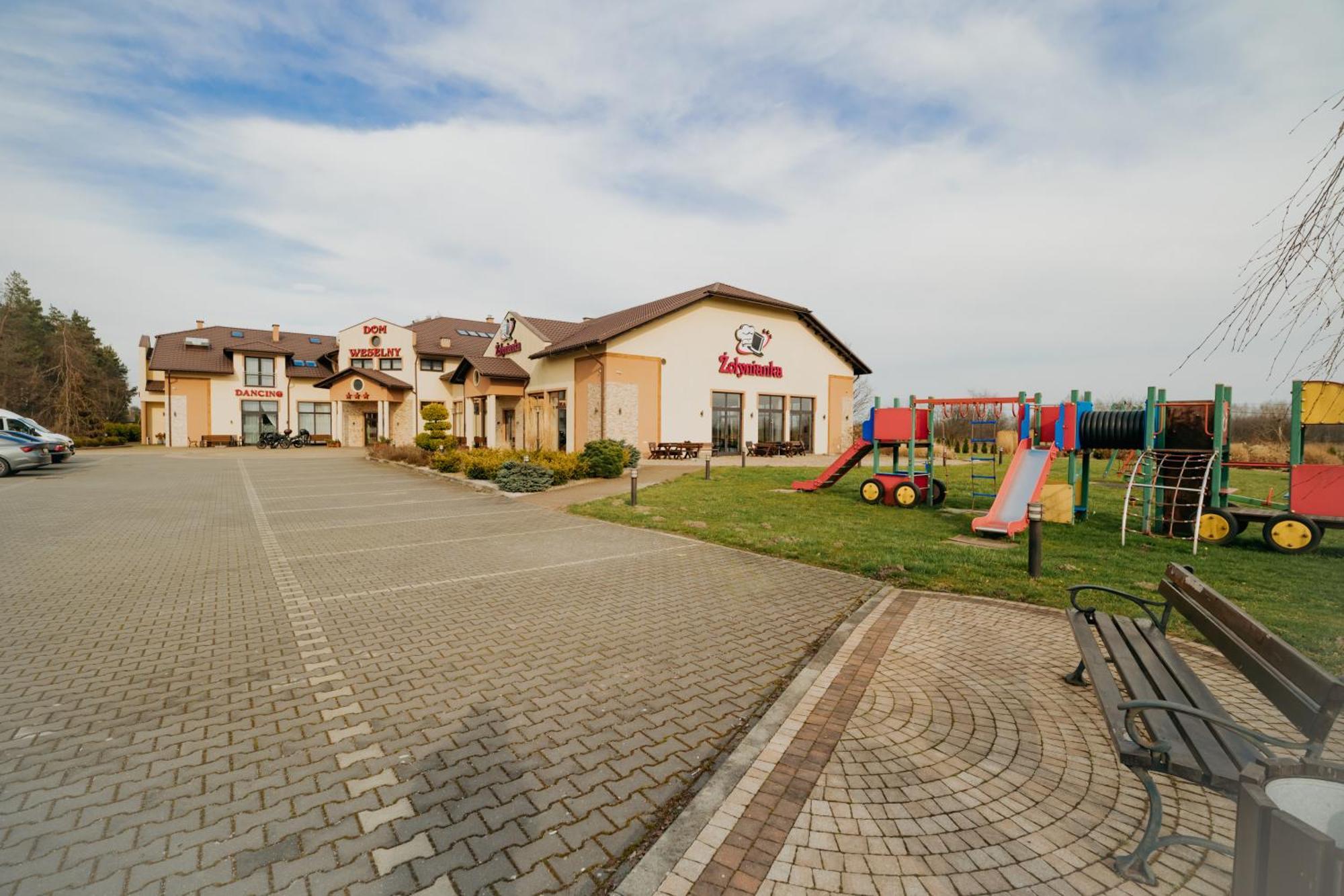 Noclegi - Apartamenty Zolynianka Exterior foto